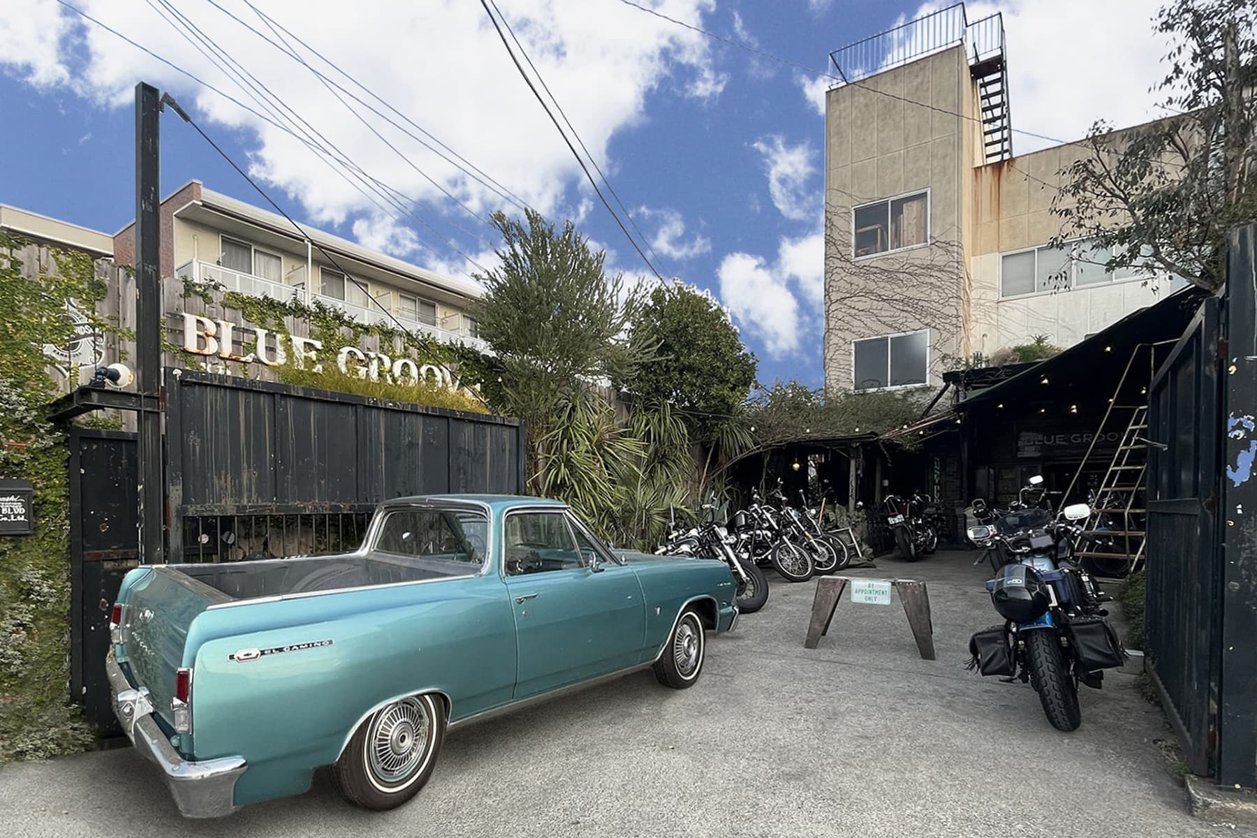 bg_studio_001.jpg